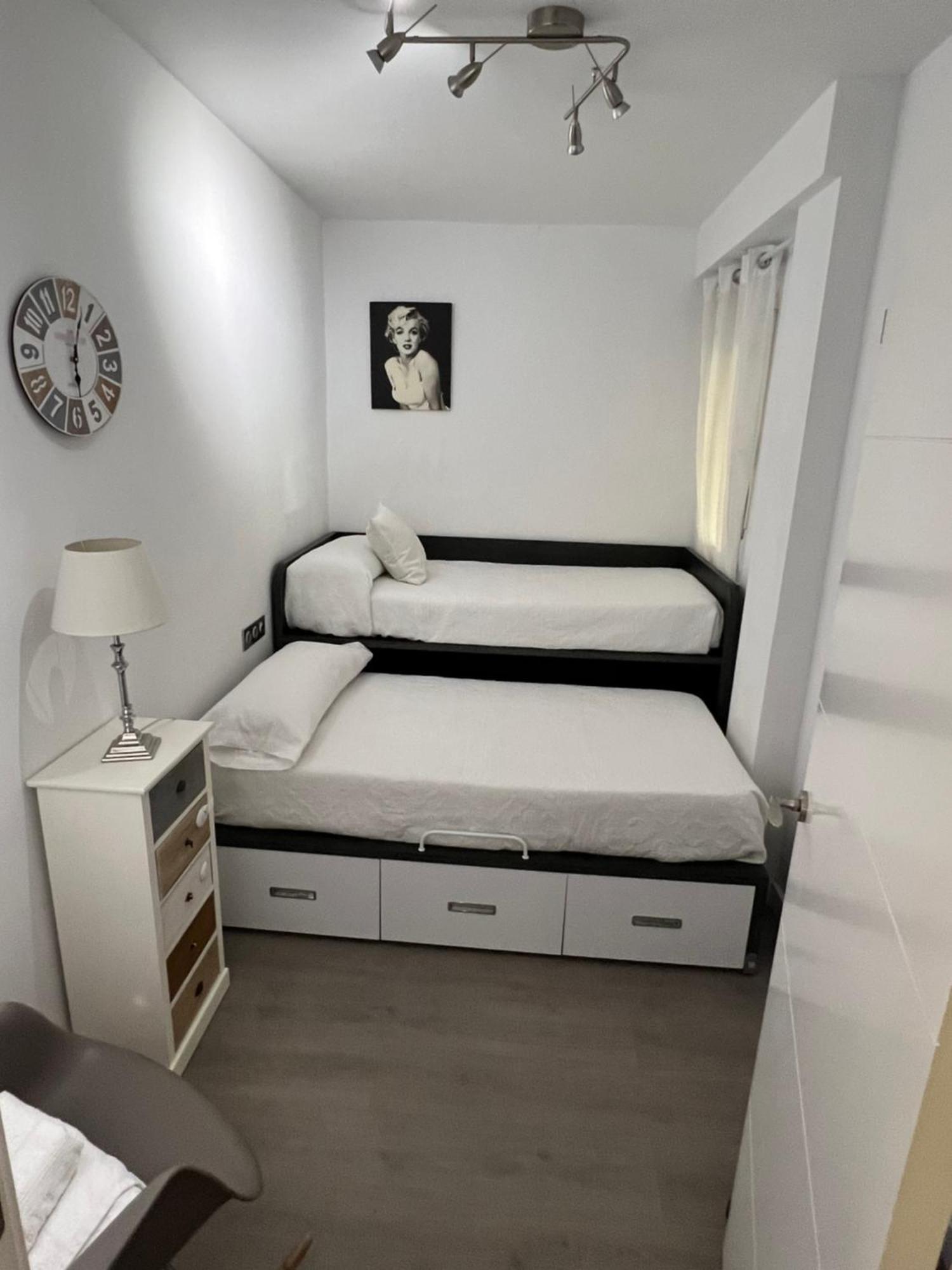 Nuevo!! Apartamento Lujo&Confort. Parking 塞维利亚 外观 照片