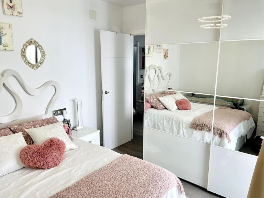 Nuevo!! Apartamento Lujo&Confort. Parking 塞维利亚 外观 照片