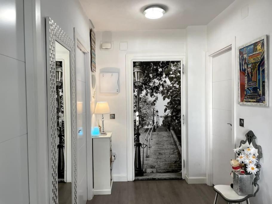 Nuevo!! Apartamento Lujo&Confort. Parking 塞维利亚 外观 照片